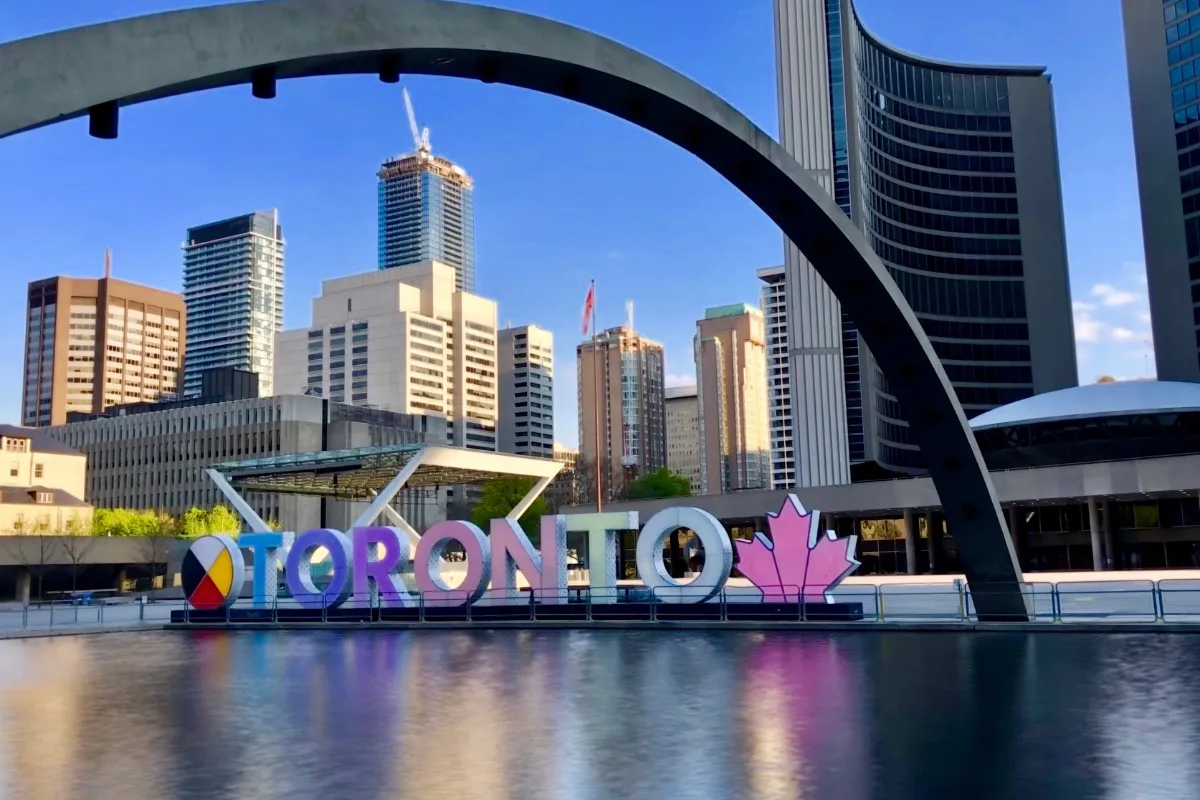 Things to Do in Toronto: A Complete Guide 9 Things to Do in Toronto: A Complete Guide
